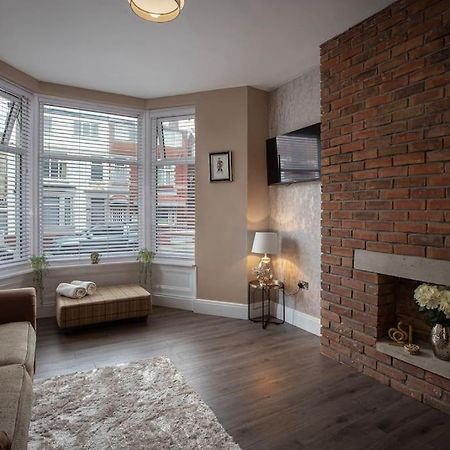 Coral Boutique Apartment 1 ブラックプール エクステリア 写真